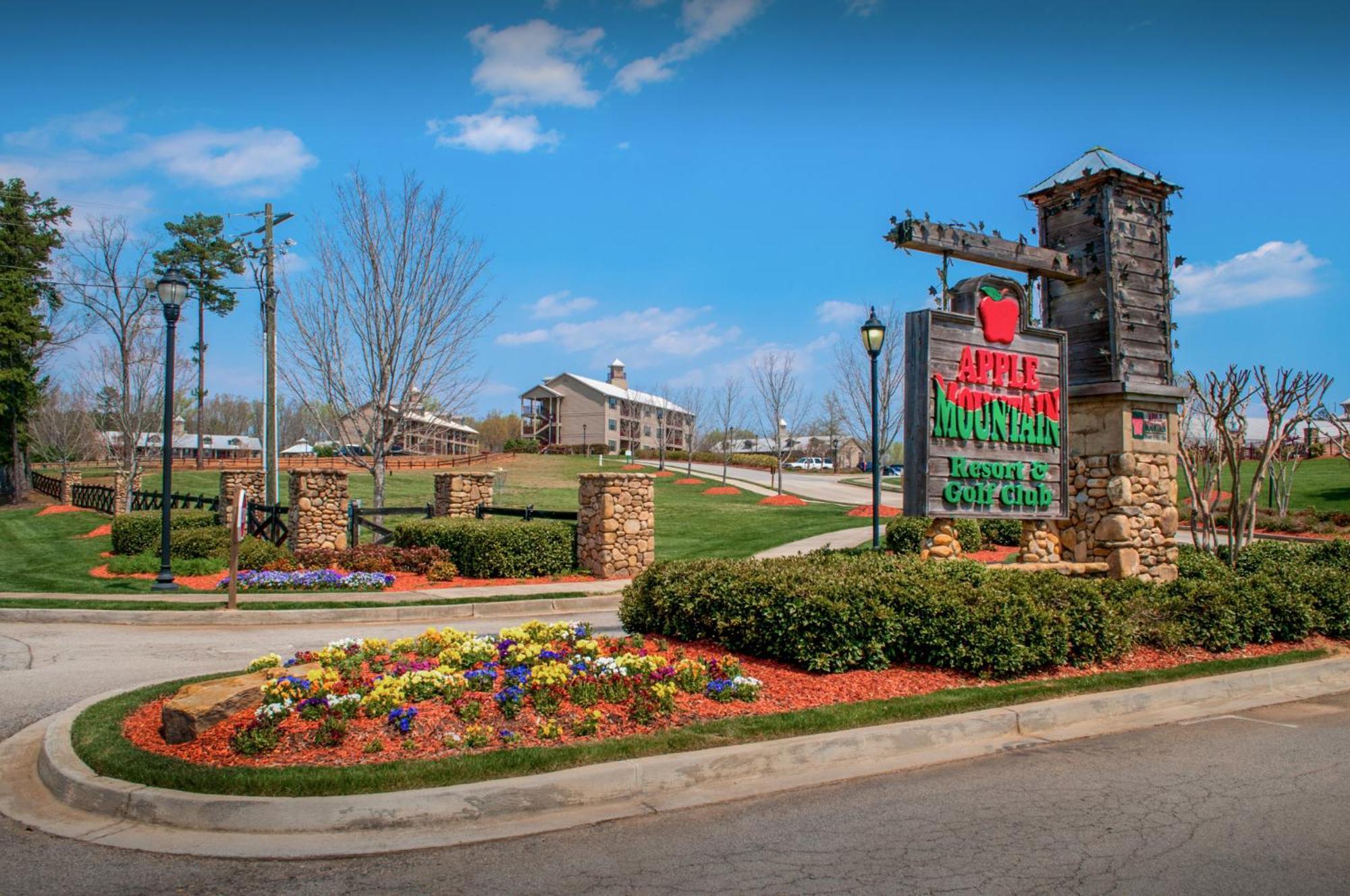 Holiday Inn Club Vacations Apple Mountain Resort At Clarkesville Bagian luar foto